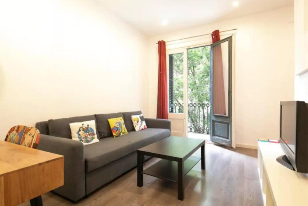 Canela Homes Barcelona Urquinaona Exterior photo