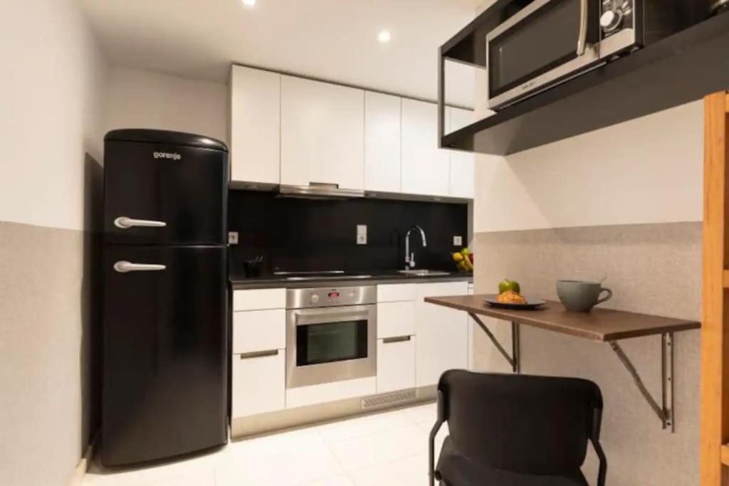 Canela Homes Barcelona Urquinaona Exterior photo