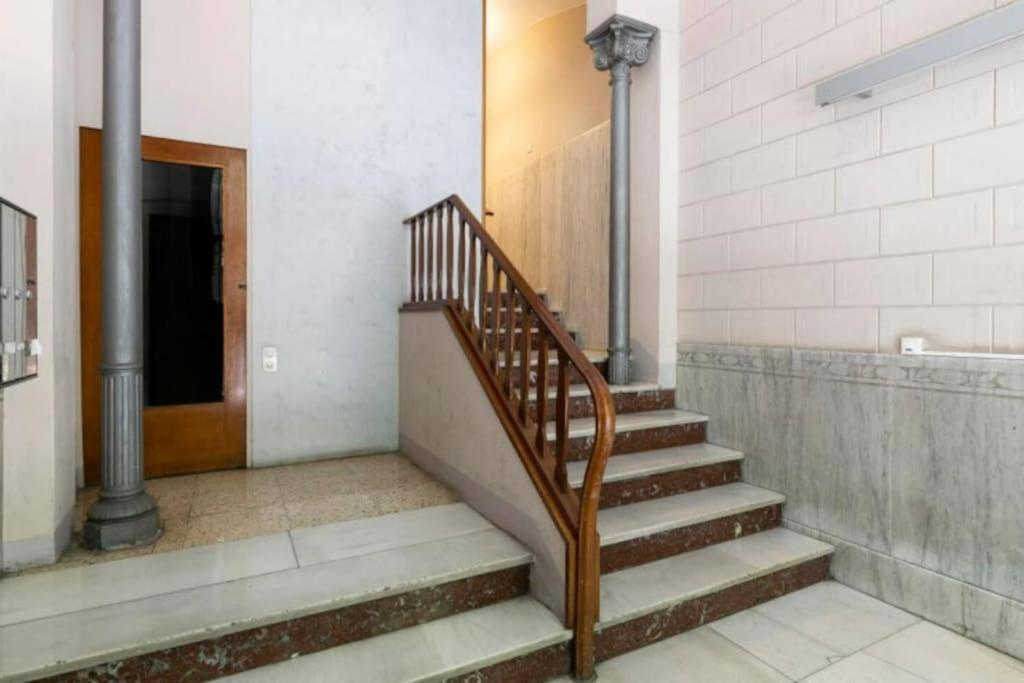 Canela Homes Barcelona Urquinaona Exterior photo